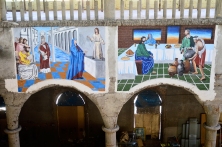 Frescos en un lateral de la nave central de la catedral de Justo Gallego, en Mejorada del Campo.